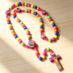 Chapelet catholique pour enfants avec médaille en bois et perles en pierre naturelle Saint Antoine de Padoue - Product Image 6