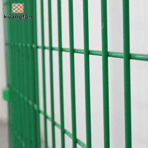 <span class=keywords><strong>Panneau</strong></span> de clôture 3D de sécurité extérieure |   Clôture en treillis métallique soudé robuste avec poteaux carrés et fixations - Product Image 1