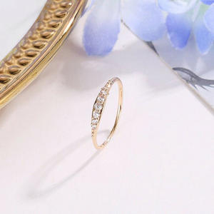 Anillo de Diamantes en Oro Rosa F863, Corte Baguette Cónico, Color G Natural, Joyería de Compromiso para Mujer - Product Image 3