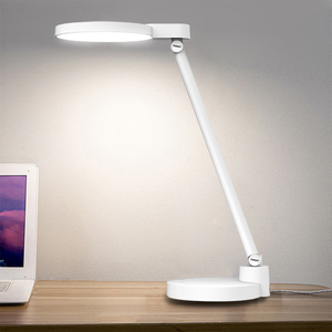 Lampe de bureau pliable à LED avec variateur d'intensité sans paliers à commande tactile, 3 couleurs de lumière et minuterie d'arrêt automatique - Product Image 2