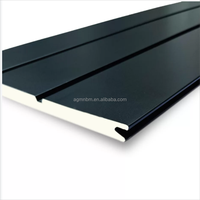 Panneaux muraux Panneau sandwich isolé extérieur en métal gaufré Pu mousse Sandwich polyuréthane personnalisé 16mm Bardage métallique