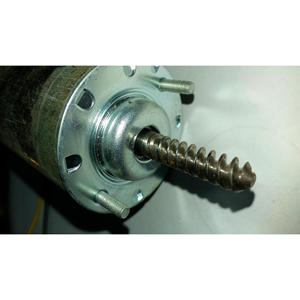 Moteur de machine à poupées 36V pour utilisation en jeu d'arcade - Product Image 1