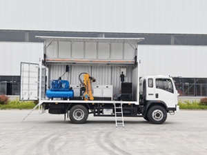 <span class=keywords><strong>Camion</strong></span> atelier mobile diesel manuel SINOTRUK HOWO 4X2 <span class=keywords><strong>neuf</strong></span>, conduite à gauche, norme Euro 2, faible consommation de carburant - Product Image 2