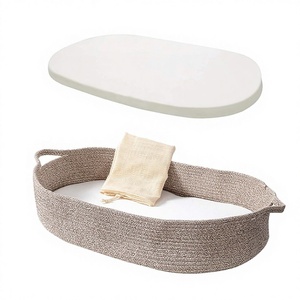 Cesta para Pañales de Bebé, Cambiador de Bebé Moderno y Sencillo, Colchoneta de Algodón de 3 mm de Grosor, Diseño Plegable, Funda de Colchón Extraíble - Product Image 1