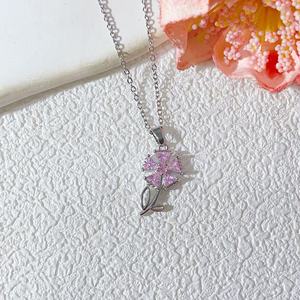 Bijoux à la mode Design femmes plaqué or 18 carats coeur feuille Zircon pendentif collier Texture fleur pendentif collier - Product Image 5