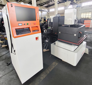 Configuración de Lujo, Alta Precisión, Alta Capacidad, Servo CNC, Motor PLC de Velocidad Media, Electroerosión por Hilo HC530, 5 Ejes, DK7735 - Product Image 2