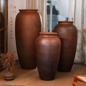P367, une bouteille <span class=keywords><strong>en</strong></span> <span class=keywords><strong>terre</strong></span> <span class=keywords><strong>cuite</strong></span> sur pied de grande taille, 1,6 mètre de haut et élancée, pot <span class=keywords><strong>en</strong></span> <span class=keywords><strong>terre</strong></span> <span class=keywords><strong>cuite</strong></span> combiné, bouteille pour hall d'hôtel - Product Image 1