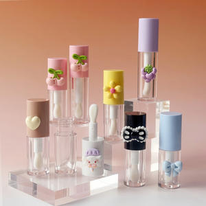 Tube de gloss à lèvres vide en plastique rose rond de 4 ml, emballage cosmétique, conteneur de gloss à lèvres avec pinceau, logo personnalisé - Product Image 1