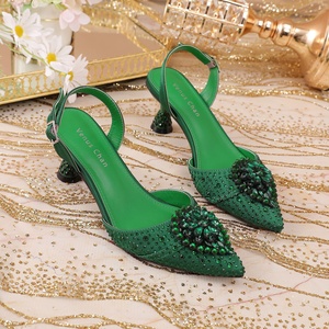 Zapatos de Novia de Lujo para Primavera/Verano, Elegantes Sandalias de Tacón Medio con Pedrería y Punta Cerrada para Mujer - Product Image 4