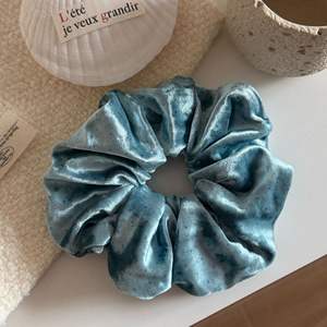 Bandeau Cheveux Rétro en Velours Couleur Unie, Tissu Très Élastique 15cm, Accessoire Cheveux pour Femme, Usage Quotidien & Soirée - Product Image 4