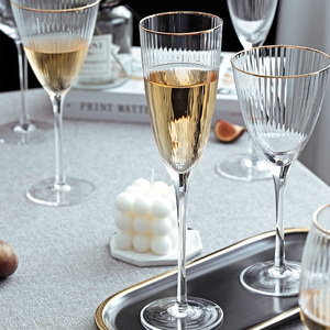 عرس فانشيونال مضلع اللون الذهب الفضة بحزام النبيذ الأحمر الأواني الزجاجية - Product Image 4