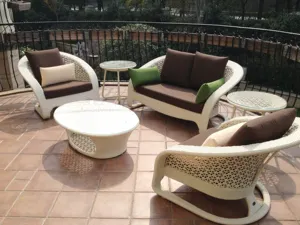 Pátio de rattan à prova d'água, conjunto de sofá moderno de luxo com moldura de alumínio para vila