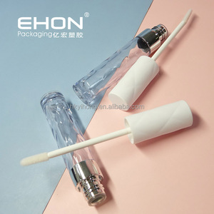 Cute 7.8ml <b>Plastic</b> Lipgloss Tube with Hot Stamped Water Ripple and Diamond Lines Surface Screw <b>Cap</b> Liquid Lip Glaze Container - Product Image 3