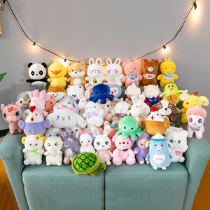 Juguetes de peluche personalizados de 20 CM, súper suaves, de algodón PP, directamente de fábrica, con forro de malla para máquina de garras - Product Image 2