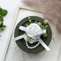Korsase Pergelangan Tangan Mawar Putih Gaya Eropa Model Lepas Pasang, Set Boutonniere, Bunga Plastik Artifisial Tahan Lama untuk Pengiring Pengantin