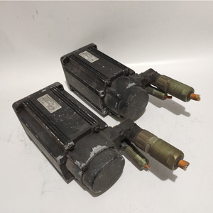 Motor MSK070D-0300-NN-M2-UP0-RNNN para Automatización, Usado en Buen Estado, 3 Meses de Garantía, Hecho en Alemania MSK070D-0300-NN-M2-UP0-RN - Product Image 2