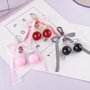 Llavero Personalizado con Forma de Corazón de Cereza, Ligero, para el Día de la Madre, con Colgante de Encaje Floral, Gancho en Forma de Corazón, Metal de Dibujos Animados - Product Image 4