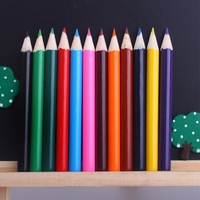 Lot de 12 crayons de couleur courts pour dessin, graffiti, art, cadeau de la Journée des enfants, papeterie fabriquée en Chine