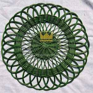 Assiette de présentation et set de table en rotin écologiques personnalisables, faits à la main au Vietnam, pour la maison et les fêtes - Product Image 5