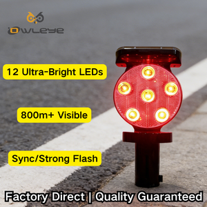 Feux de signalisation routière solaires avec matériau PC/ABS, protection IP66, batterie NI-MH pour les chantiers de construction et les barrières routières - Product Image 1