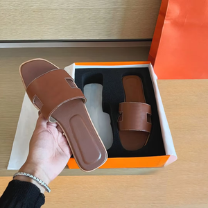 Luxury Designer Shoes Women Beach Slippers Premium Genuine Leather Comfort Open Toe Strap Fashion Trend Summer Beach Poolside - Product Image 1