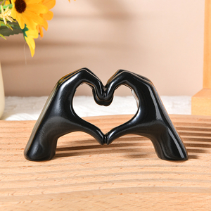 Décoration dorée, statue de main en forme de cœur pour salon et chambre, sculpture moderne de geste de main en forme de doigt d'amour pour étagère et bureau à domicile - Product Image 2
