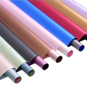 Papier d'emballage floral mat métallisé 7.8S, film imperméable brillant satiné, emballage <span class=keywords><strong>de</strong></span> bouquet, fournitures d'emballage floral en gros - Product Image 6