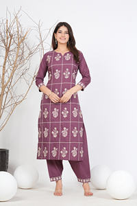 Kurta en coton brodé à motifs ethniques pour femmes avec pantalon et dupatta, produit artisanal en gros, personnalisable - Product Image 3