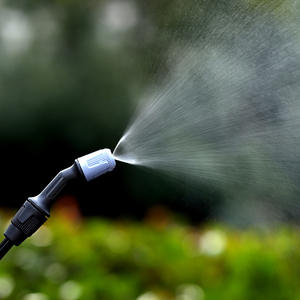 Vente chaude USB charge sans fil et Rechargeable buse de ventilateur automatique en plastique <span class=keywords><strong>colonne</strong></span> d'eau <span class=keywords><strong>brumisateur</strong></span> pulvérisateur pour jardin ferme utilisation - Product Image 4