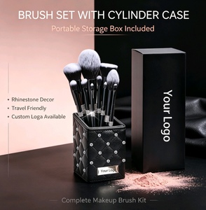 Daily Queen - Juego de 16 Brochas de Maquillaje de Lujo de Primera Calidad, Pelo Sintético Ultra Suave y Duradero, Ideal para Base y Difuminado de Ojos - Product Image 3