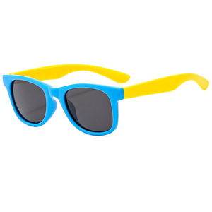 <span class=keywords><strong>Occhiali</strong></span> <span class=keywords><strong>da</strong></span> <span class=keywords><strong>sole</strong></span> all'ingrosso in Silicone per <span class=keywords><strong>bambini</strong></span> alla moda versatile party party senior sense protezione UV <span class=keywords><strong>occhiali</strong></span> <span class=keywords><strong>da</strong></span> <span class=keywords><strong>sole</strong></span> - Product Image 5