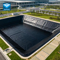 Géomembrane HDPE épaisse, excellente performance d'étanchéité, revêtement imperméable pour l'industrie pétrolière, chimique, les bassins piscicoles, les fermes d'élevage de crevettes, les décharges.