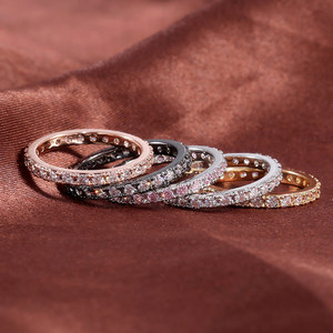 Anello Quadrato con Pietra Arcobaleno, Design Minimalista ed Elegante con Pietra Colorata, Gioiello da Donna per Uso Quotidiano - Product Image 4
