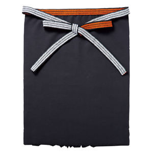 ผ้ากันเปื้อนเชฟชาย ผ้าฝ้าย 60% เรยอน 40% สีดำ สำหรับทำความสะอาดบ้านแบบญี่ปุ่น - Product Image 1