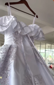 Vestido de Novia de Lujo Personalizado 2026, Estilo Africano, Escote Corazón, Manga con <span class=keywords><strong>Volantes</strong></span>, Satén, con Pedrería de Cristal - Product Image 4