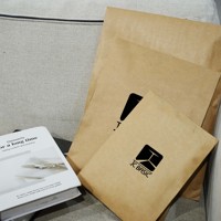Bolsa de Papel Kraft Autoadhesiva Marrón de Tamaño Personalizado Premium para Envíos de Ropa de Moda, Pedidos de Comercio Electrónico