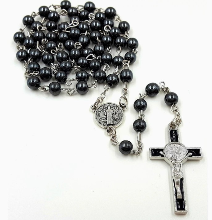 Black-necklace