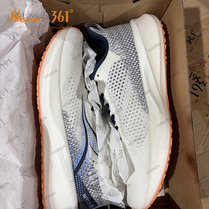 Chaussures pour enfants neuves importées de Chine en stock avec inspection vidéo pour la vente en gros - Product Image 1