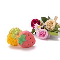 Bombes de bain artisanales effervescentes bio véganes aux parfums de fruits (fraise, ananas) pour enfants - Relaxantes et hydratantes