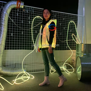 Felpa con Cappuccio in Fibra Ottica LED Luminosa - Unisex, Illuminata per Eventi Notturni e Feste - Product Image 3