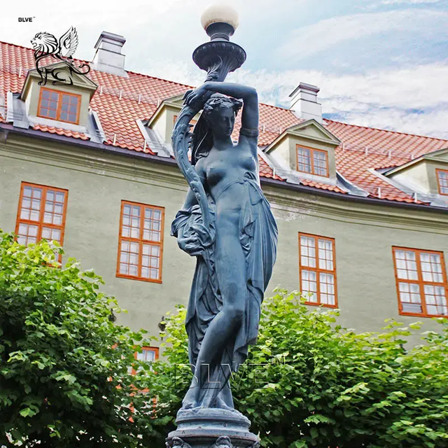 BLVE European Style Luxury Life Size Antique Brass Bronze Statue Lamp Garden Lady Bronze Sculpture Floor Lamp