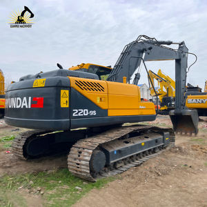 Excavatrice d'occasion HYUNDAI 220LC-9S à faible consommation pour la construction de barrages fiables, la pose de fondations et les projets d'excavation à grande échelle - Product Image 4