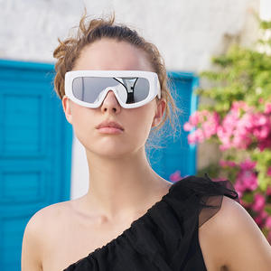 Lunettes de soleil Palm Angels à monture blanche UV400 PC unisexe style sport de plein air - Product Image 3