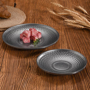 Plato redondo martillado de acero inoxidable 304 vintage, plato hondo antiguo para aperitivos y postres, para servir comida en fiestas. - Product Image 1