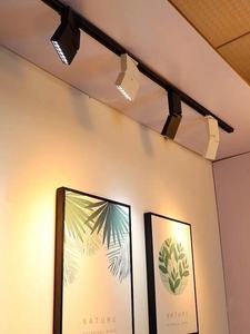 Nouvelle Tendance : Spots LED Modernes en Aluminium 3CCT, Système Magnétique Intelligent Tuya, Éclairage Linéaire Professionnel 48V en Saillie ou Encastré - Product Image 2