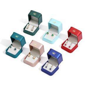 Caja de Lujo para Pendientes, Caja de Regalo de Joyería de Piel Sintética con Tapa Abatible Personalizada, Inserto de Terciopelo, Logotipo Estampado en Lámina para Empaque de Joyería de Marca OEM - Product Image 1