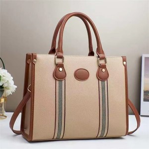 Borse a Mano in Pelle PU Marrone Grande, Colorate e Alla Moda, Fatte a Mano con Logo Personalizzato per Donne e Signore - Product Image 3