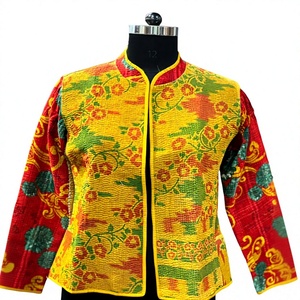 Veste courte Kantha en patchwork indien fait main, imprimé floral bohème, 100% coton, ethnique - Product Image 1