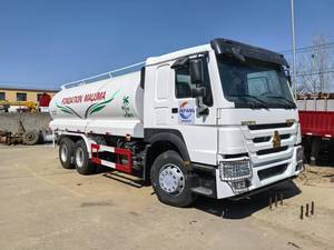 Haowo Guoliu 20 camión rociador cuadrado Weichai 375 caballos de fuerza motor riego de jardín - Product Image 4