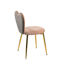 Chaise de salle à manger en velours avec dossier en forme de cœur, design moderne et durable, structure en métal doré, pour mariage, événement, café, restaurant, mobilier